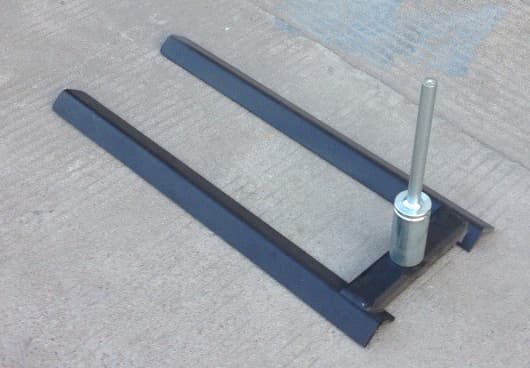 BASE J PARA BANDERA GIGANTE SOPORTE AUTOS