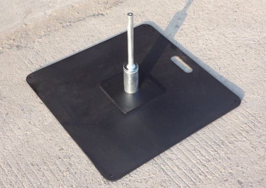 BASE K  BANDERA GIGANTE  50CMX50CM BASE DE ACERO CON BALINERAS INCLUYE MALETIN Y BOLSA DE AGUA