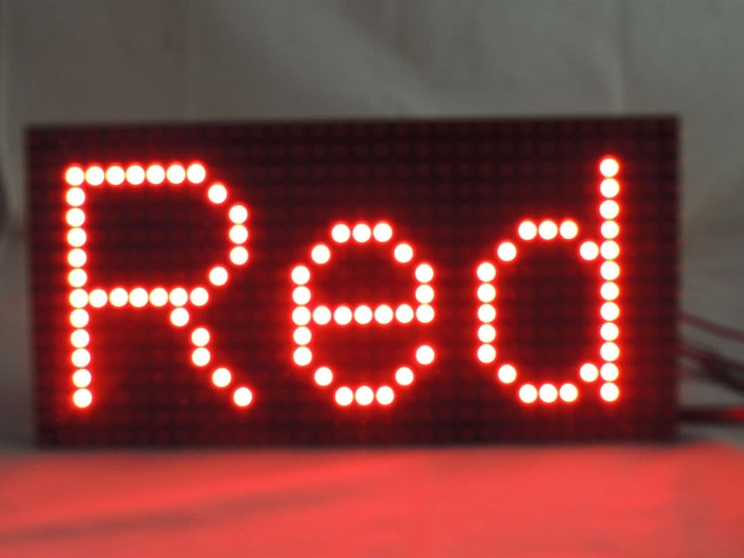 LETRERO LED PROGRAMABLE  MEDIDA APROXIMADA 200X20 OUTDOOR COLOR ROJO