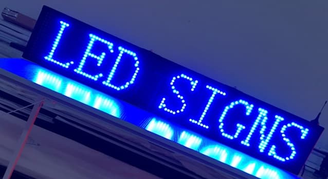 LETRERO LED PROGRAMABLE  MEDIDA APROXIMADA 200X40 INDOOR COLOR AZUL