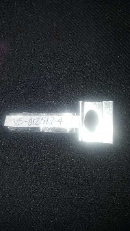 ACCESORIO PARA CAJA DE LUZ EN ALUMINIO PERFIL ABATIBLE PERFIL 0125175623/7428  EN ALUMINIO