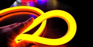 MANGUERA FLEXIBLE NEON 16*16 COLOR AMARILLO 120 LED X METRO IP 67 110 V ROLLO X 50 METROS