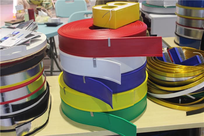 MOLDURA PARA LETRAS YELLOW EN PLASTICO Y ALUMINIO DE 3.5¨ROLLO X 50 METROS